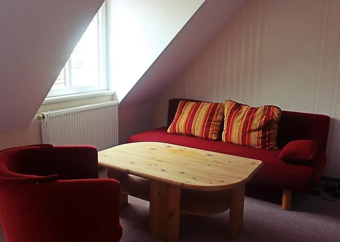 Konukevi Altstadtpension 3*